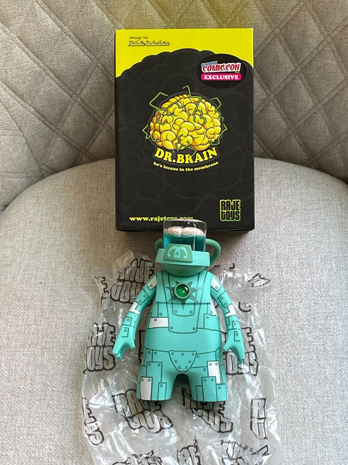 RARE RAJE TOYS DR. BRAIN JIM FRECKINGHAM COMIC CON EXCLUSIVE NYCC ART FIGURE