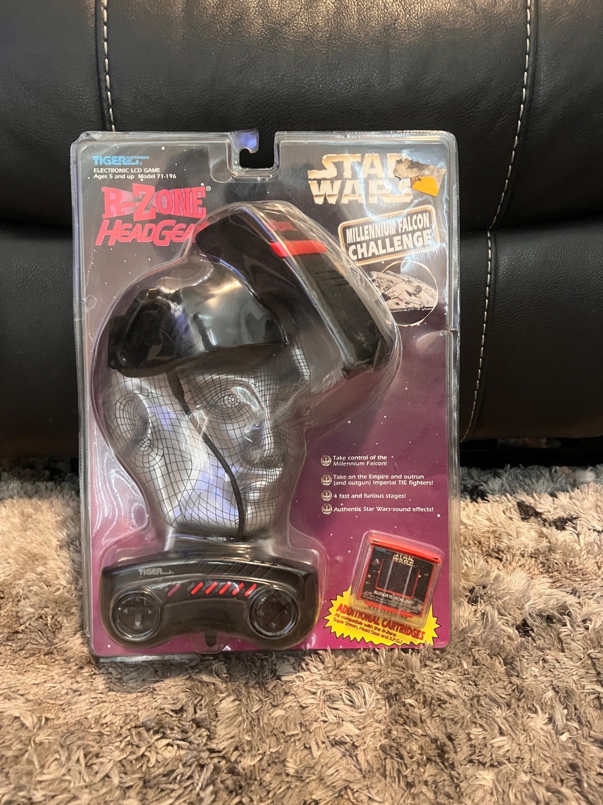 1997 Tiger Electronics Star Wars Millennium Falcon Challenge R-Zone Headgear