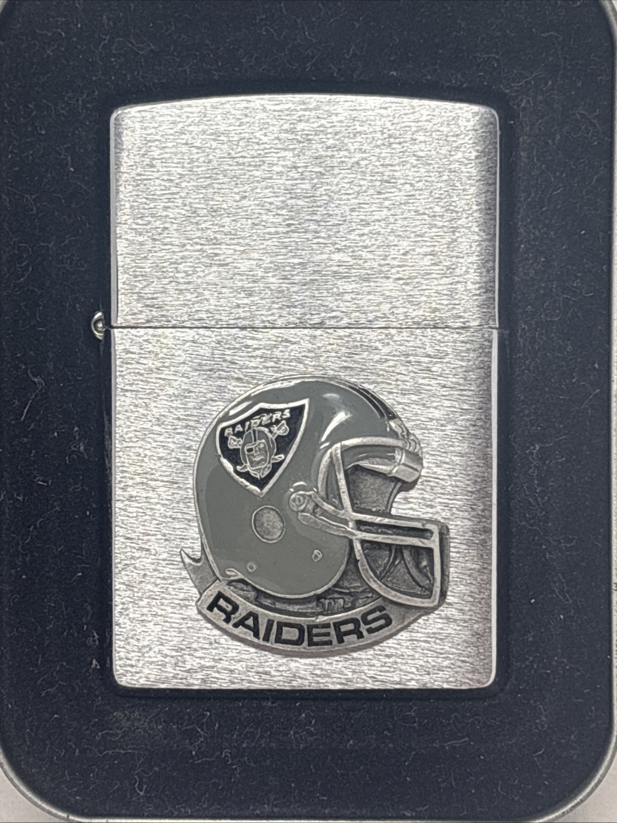 Vintage 1997 Zippo NFL 3D Helmet Oakland Raiders Unfired New