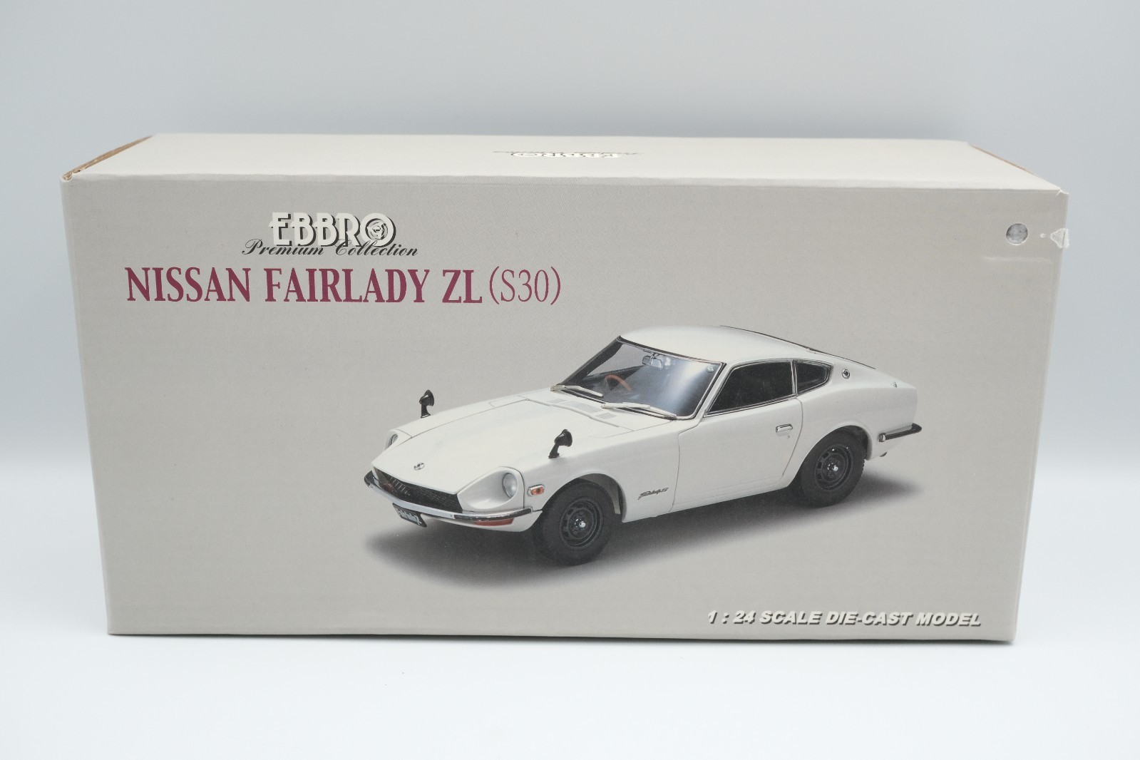 (RED) EBBRO Nissan Fairlady ZL S30 1/24 Scale Diecast Model Car US Seller