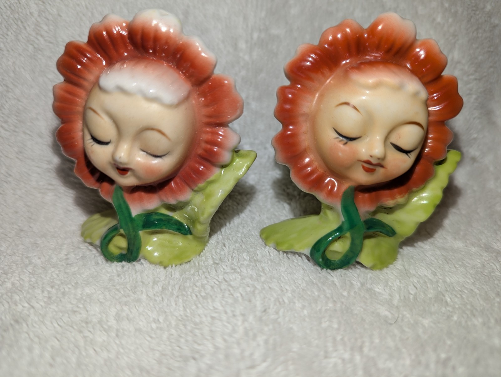 Japan AUTHENTIC VINTAGE  1950s MCM Anthropomorphic Flower  Salt + Pepper Shakers