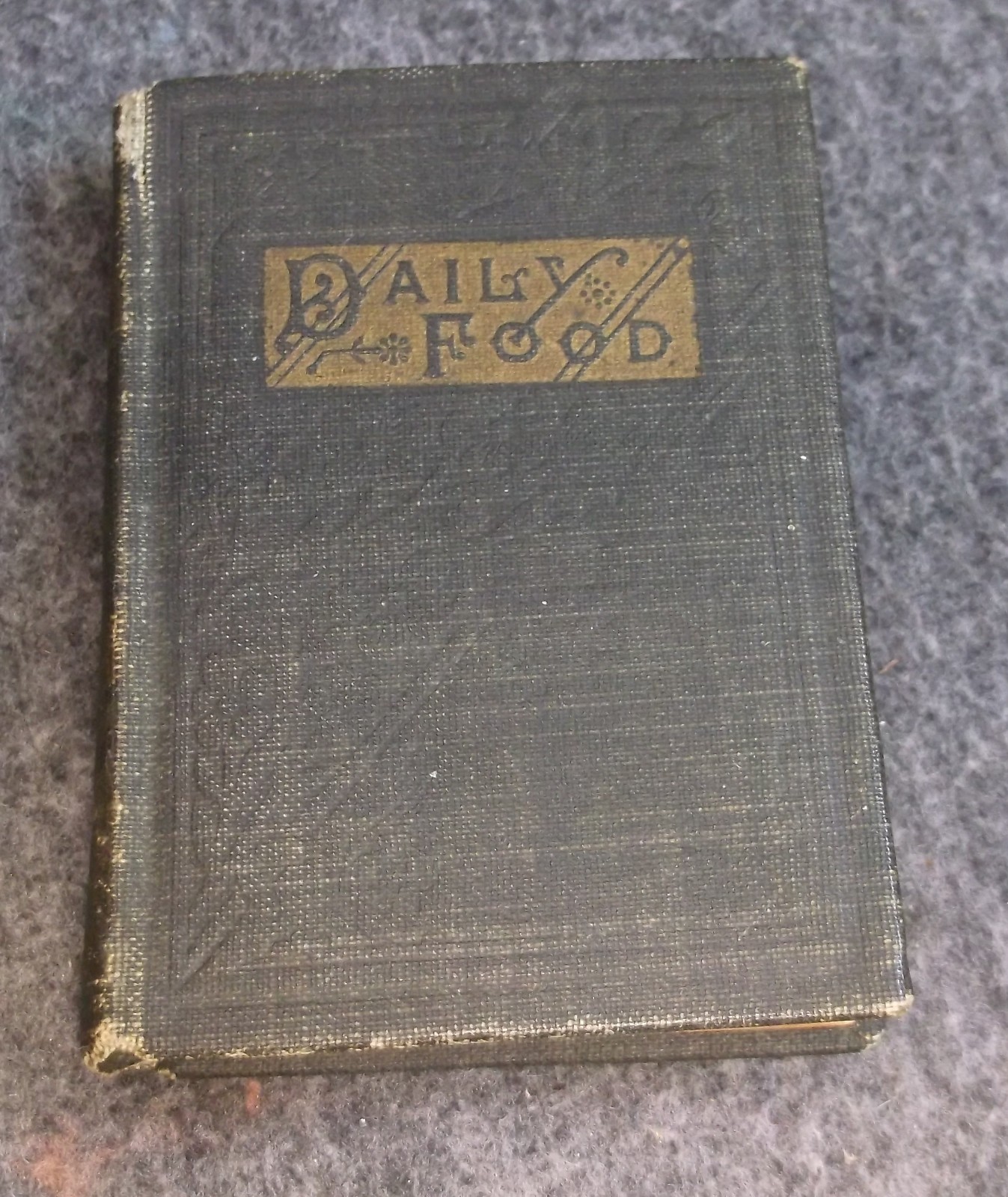 CLEAN 1913 ANTIQUE DAILY FOOD FOR CHRISTIANS MINI DEVOTIONAL BOOK