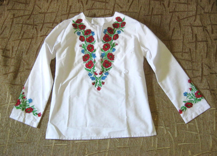 Hand Embroidered Ukrainian white blouse shirt Vyshyvanka for women Size S