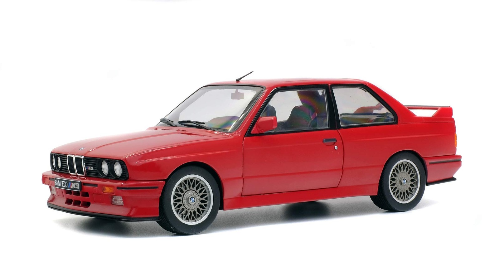 Solido 1:18 1990 BMW - M3 E30 Car Model Red