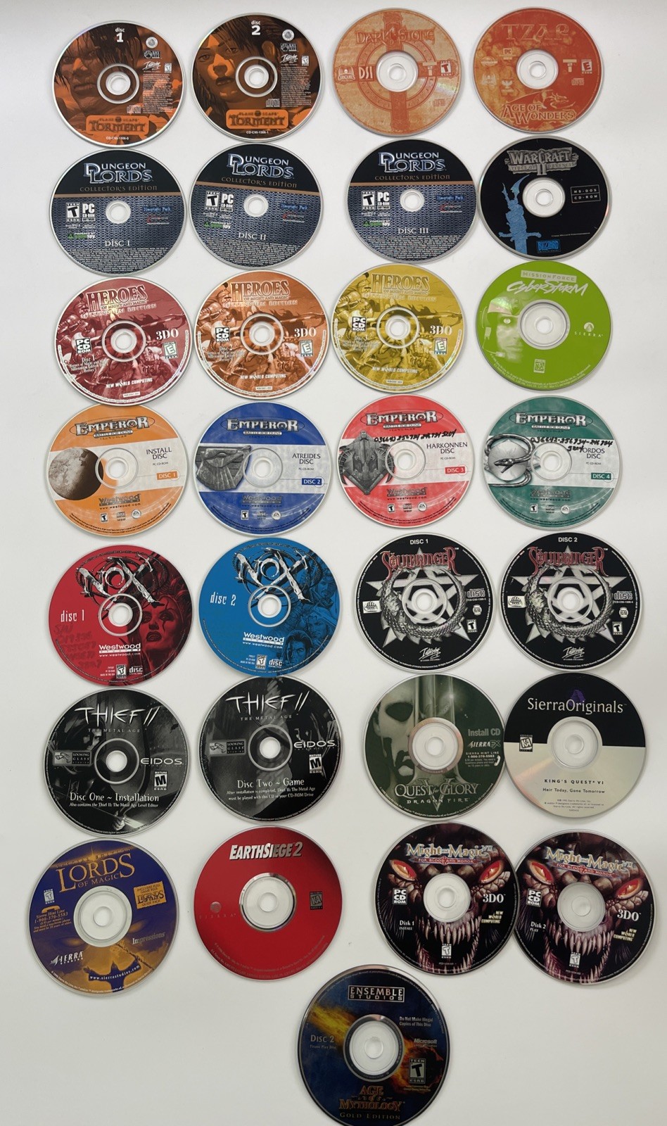 Vintage PC RPG Strategy Games 29 Disc Lot Nox Thief II Emperor Warcraft Tested