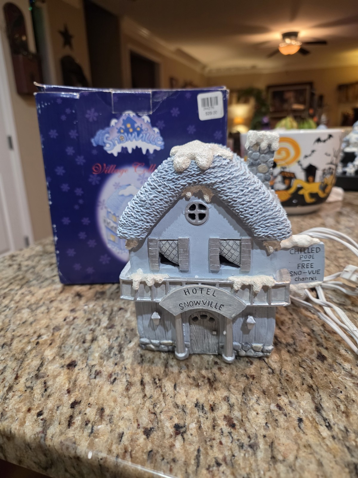 Vintage 1999 Encore Snow Buddies Hotel Snowville #94924 Light Up Village...