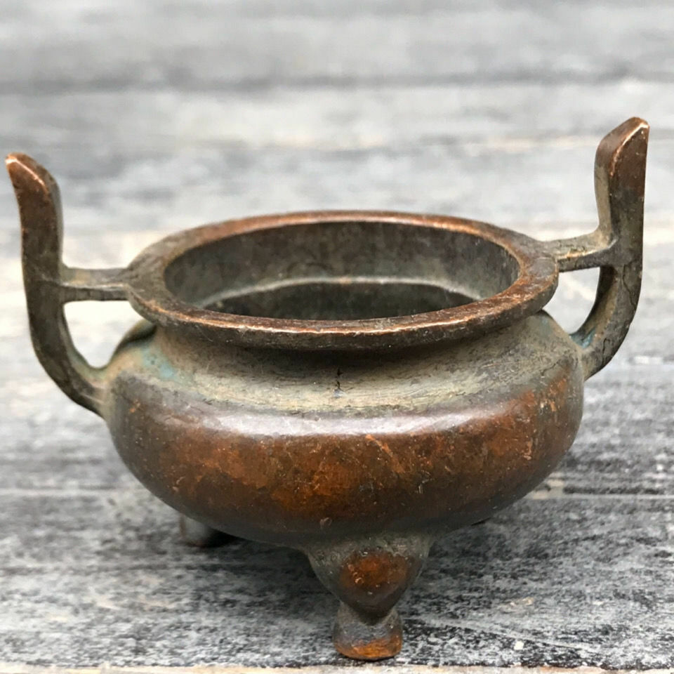 Small Incense Burner Three-Legged Bowl Pots Copper Cups Antique Ornaments