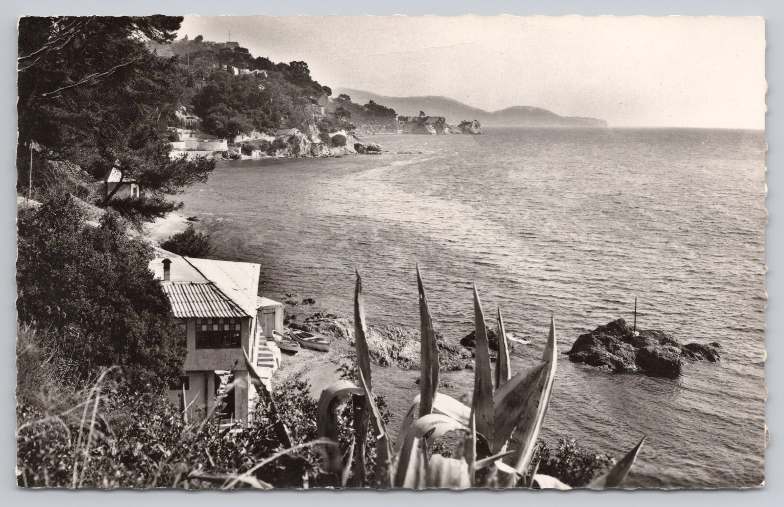 Postcard TOULON Les Flots Bleus France Coastal Beach View c1957