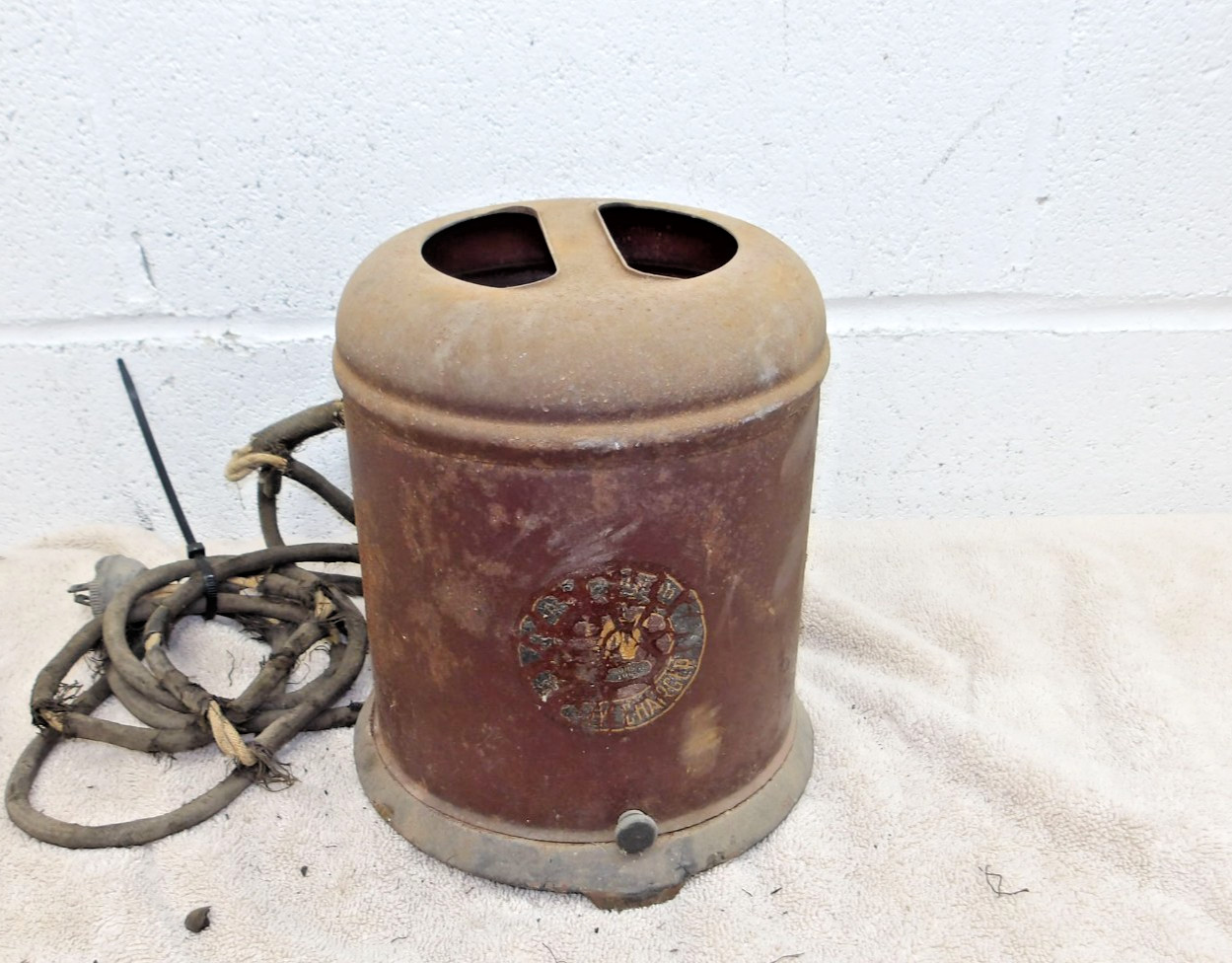 antique 1920\'s Westinghouse Radio Battery Charger.