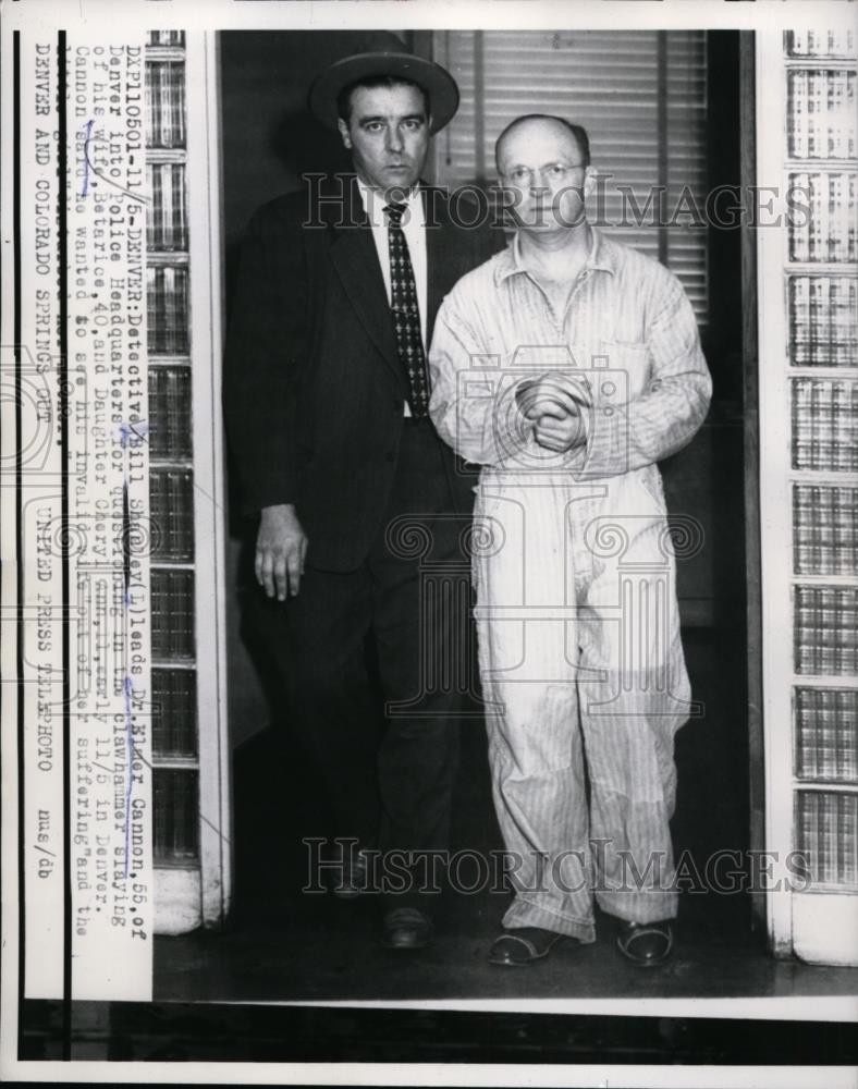 1956 Press Photo Dectective Shapley with Dr Elmer Cannon in Denver slaying