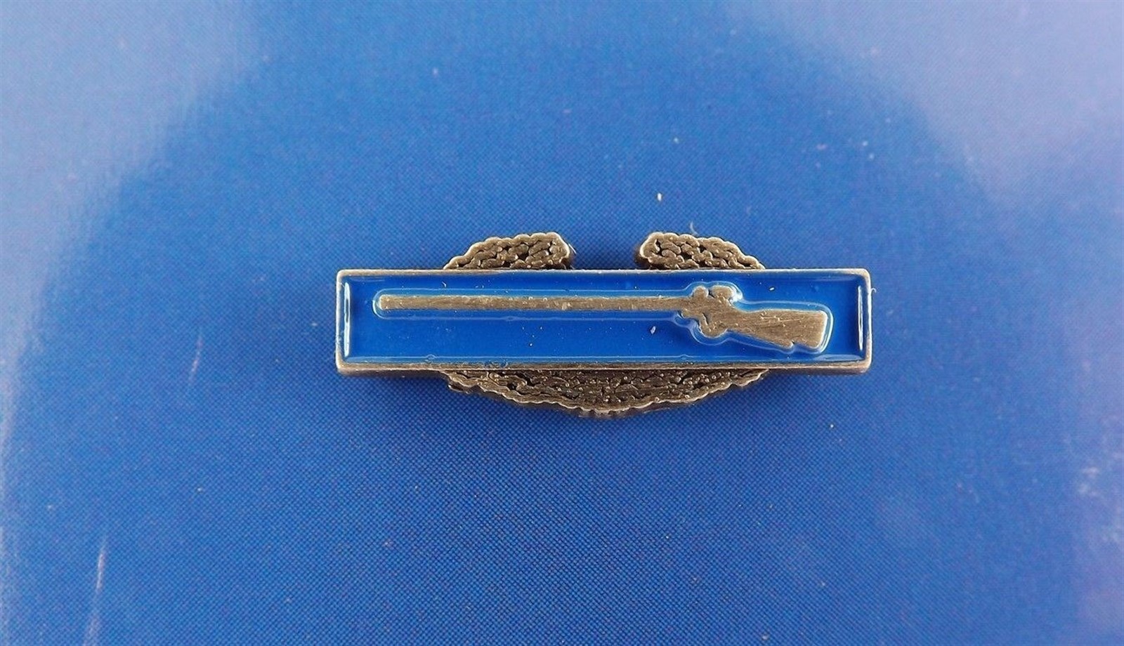 FREE SHIP Lapel Pin ARMY CIB, 1ST AWD, A Blue Enamel 3/4