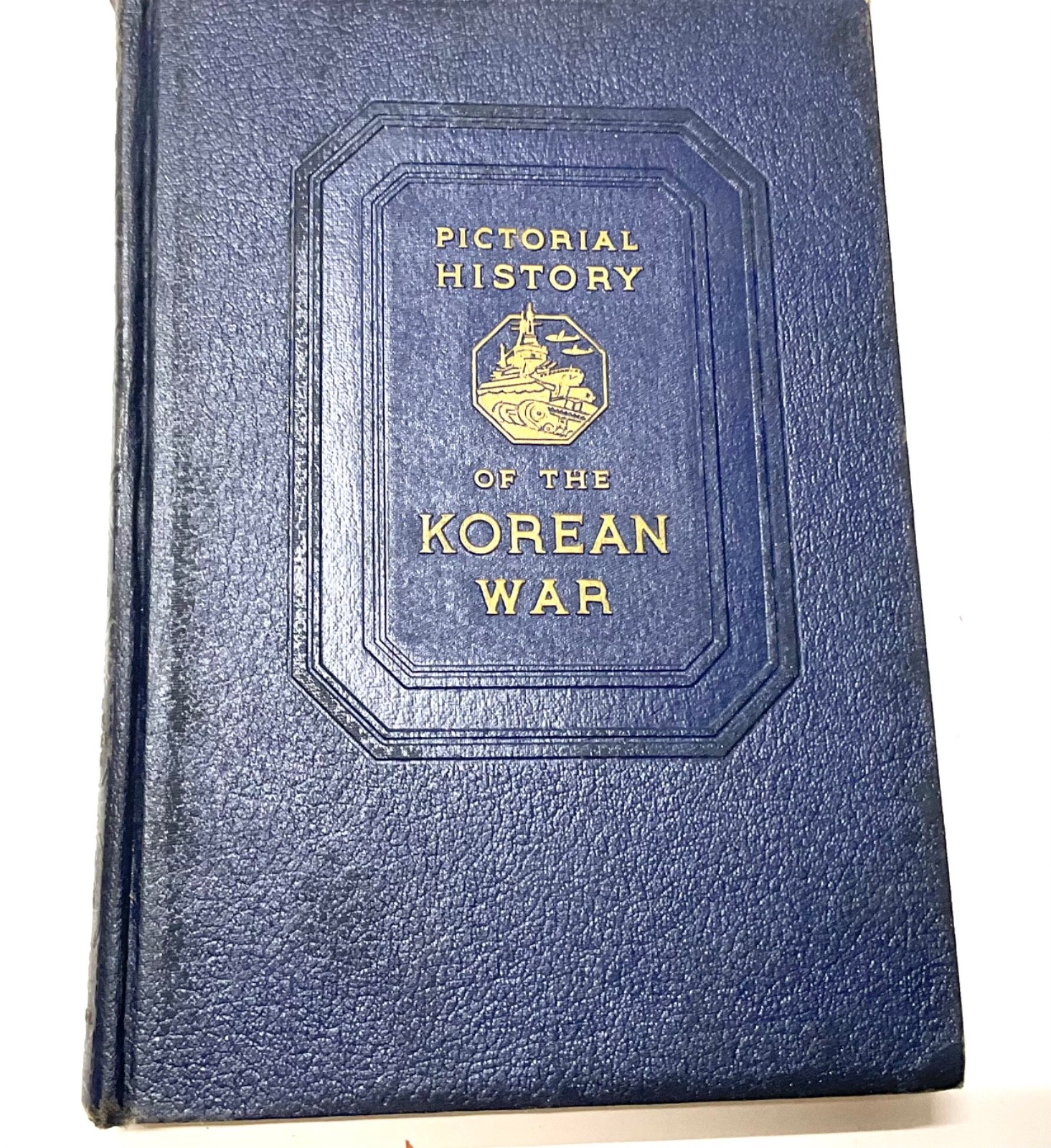1951 Pictorial History Korean War VFW Memorial Edition MacArthur Reports Photos