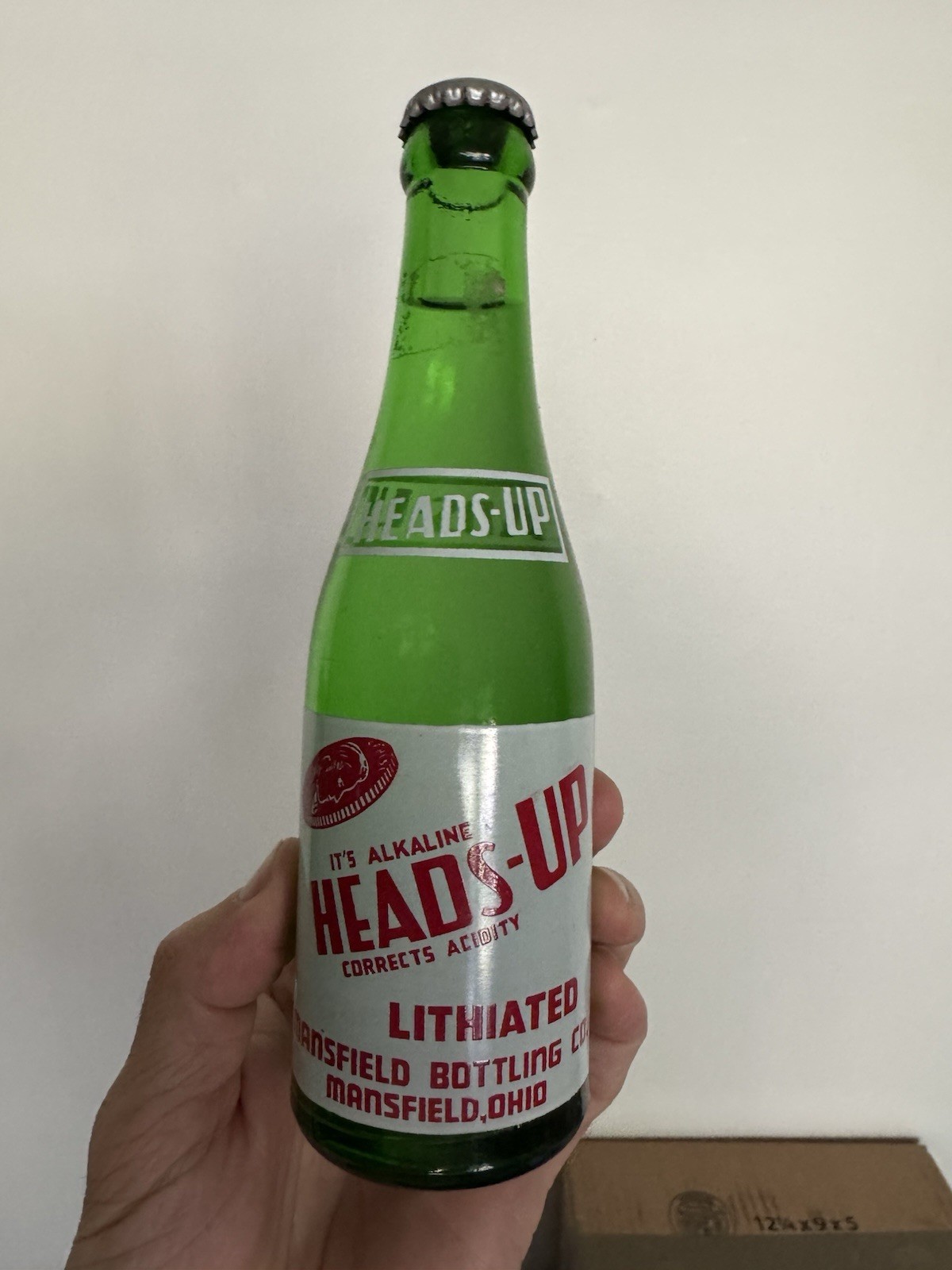 Vintage Heads-Up Lithiated Soda Bottle Full Sealed Mansfield Ohio Green ACL