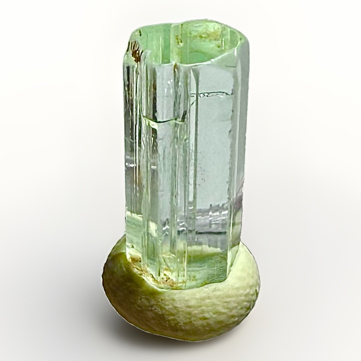 Beautiful Untreated Raw Aquamarine Crystal Natural Gemstone Grade Rough Specimen