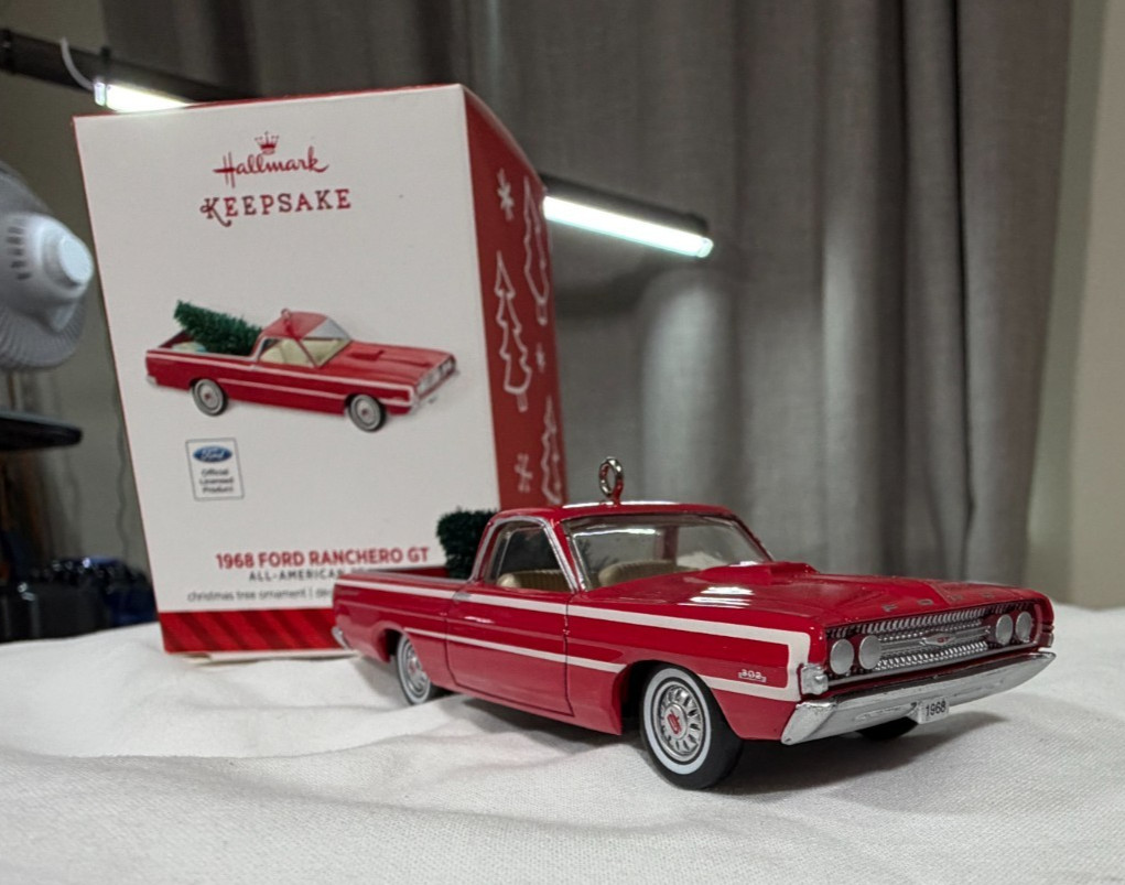 Hallmark Keepsake 2014 All-American Trucks 1968 Ford Ranchero GT QX9203