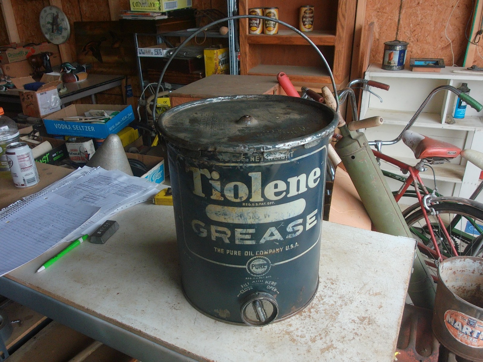 Vtg Empty 25 lb Size Pure Oil Tiolene Grease Can Only 1 on eBay Lot 26-50-CH-D