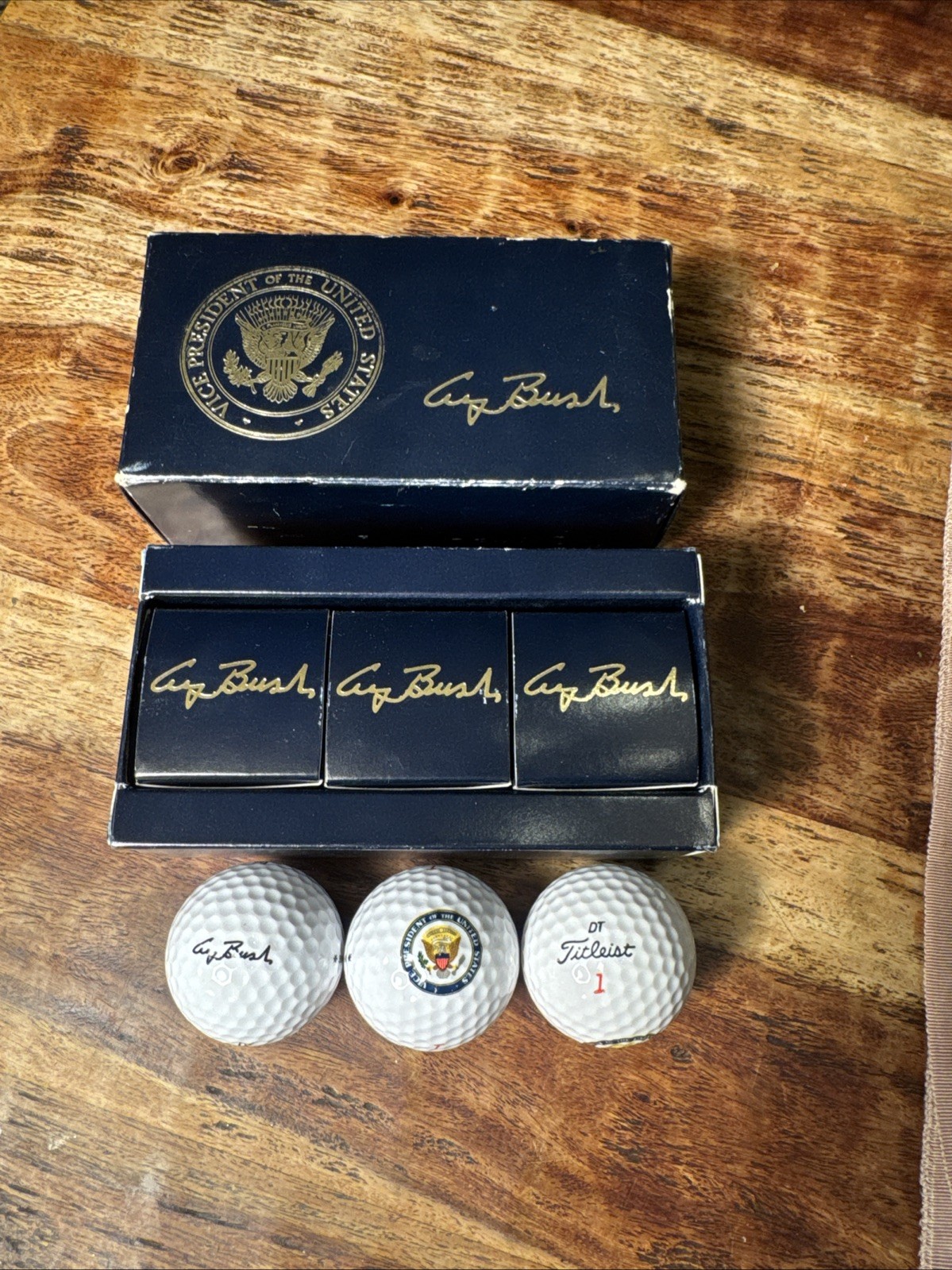 Three Pack 3 Official George Bush Vice Presidential Seal White House Golf Balls