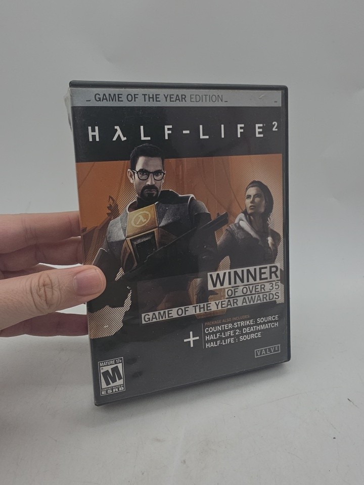 Half-Life 2: Game of the Year Edition (PC, 2005) Cd Key And Disc 2 Only No Disc1