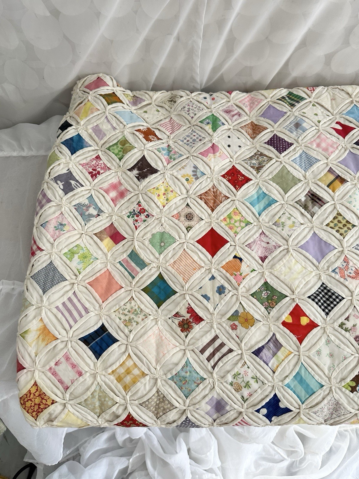 VTG 30’s  Cathedral Window Quilt Hand Folded Feedsack Fabrics 61 X 86 MUSLIN