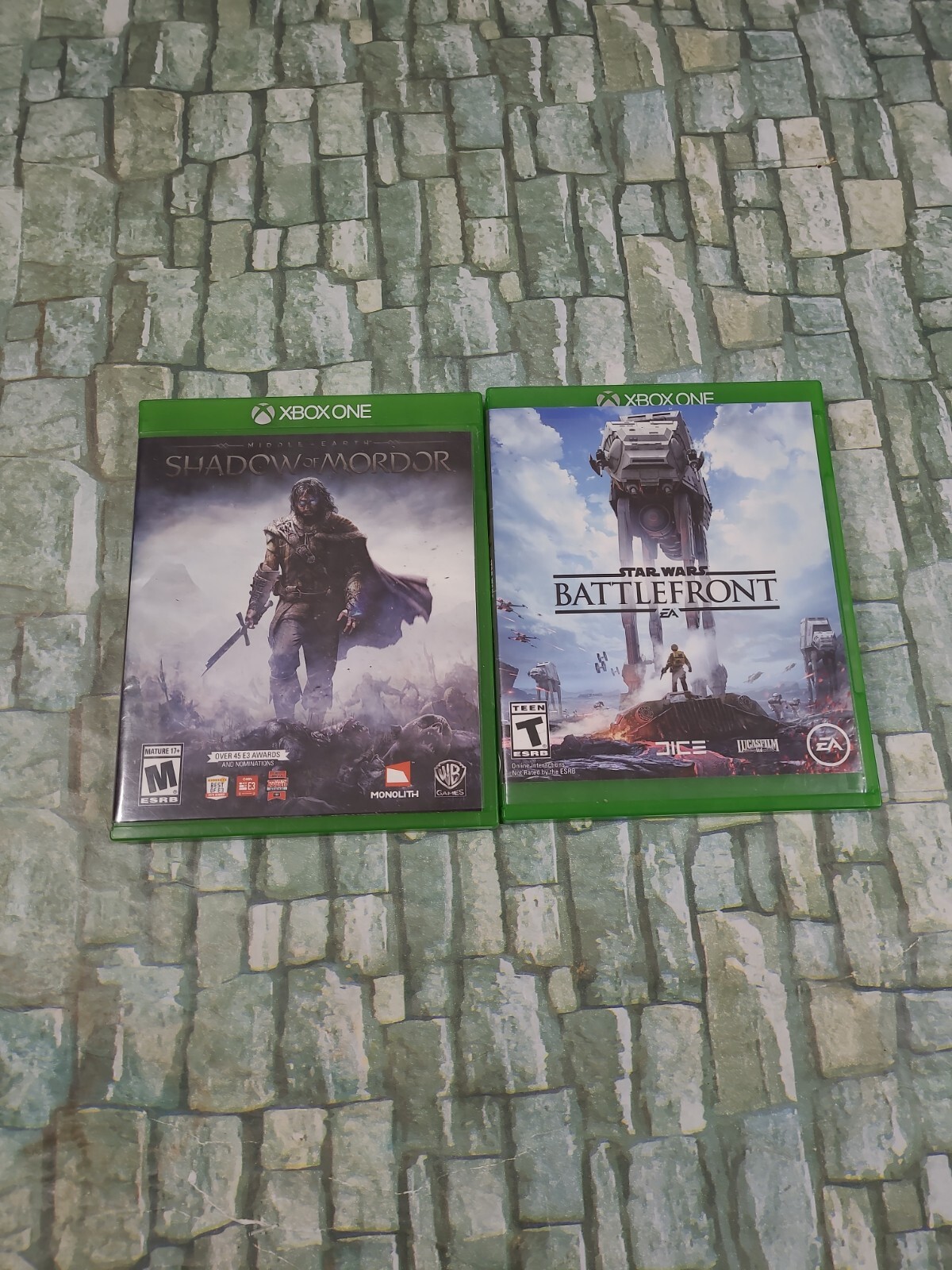 Xbox One lot 2 games *Middle-earth: Shadow of Mordor* star wars battlefront