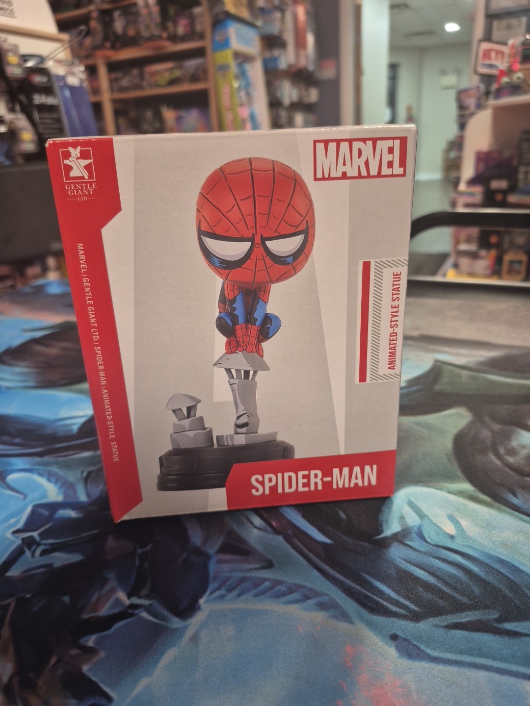 Diamond Select Toys Spider-Man on Chimney Statue (Skottie Young)