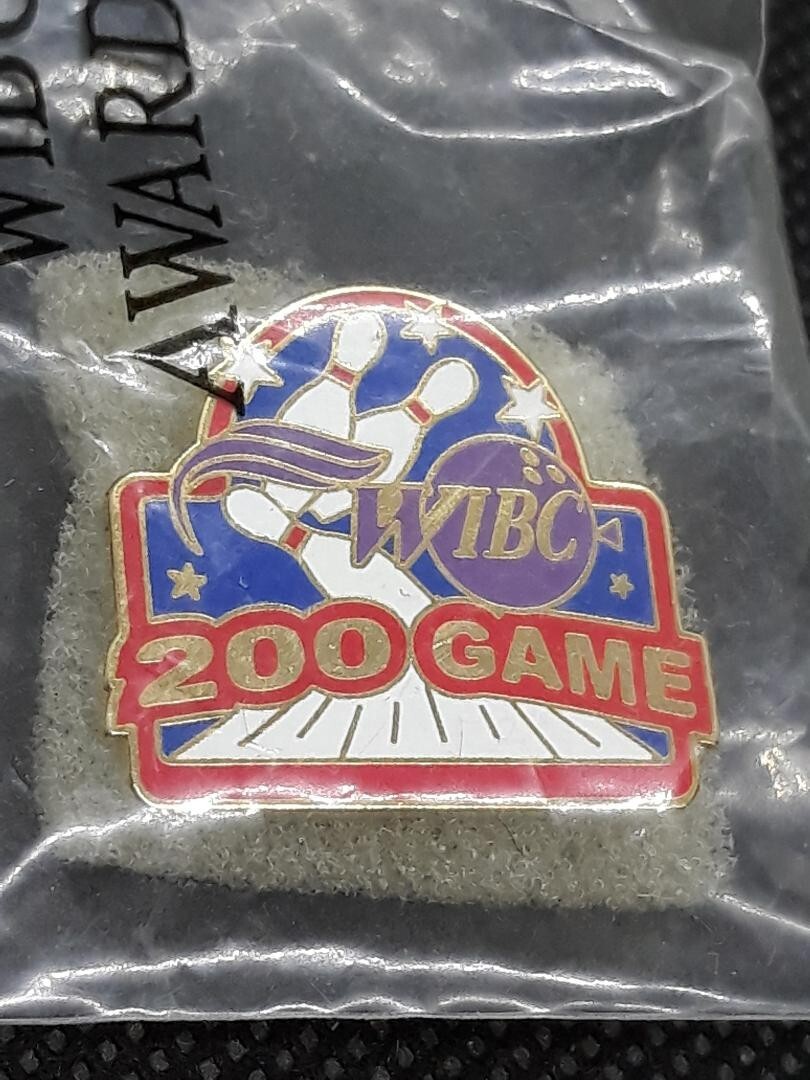 Vintage WIBC Lapel Pin Women's International Bowling Congress League 200 Game 
