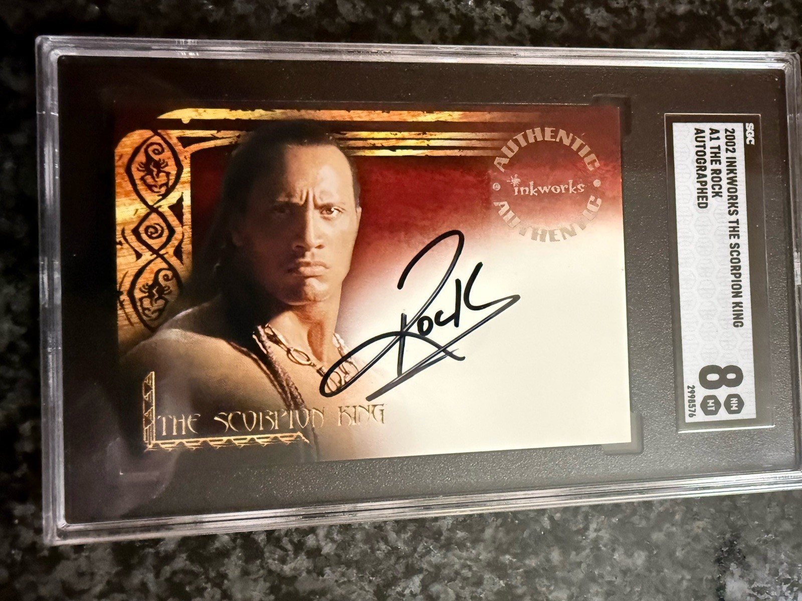 2002 Inkworks The Scorpion King The Rock On Card Auto Dwayne Johnson SGC 8 NM-MT
