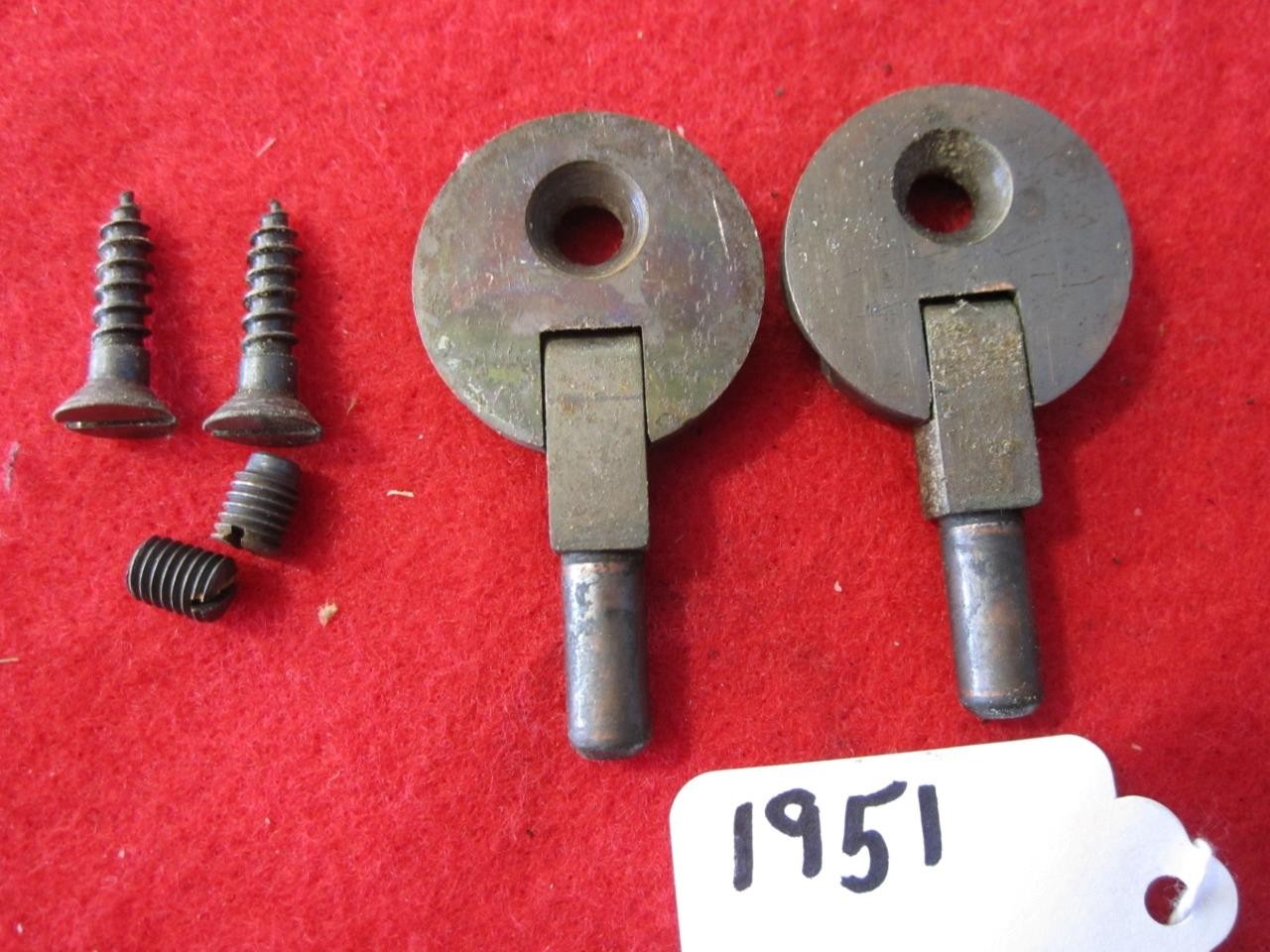 1951 SINGER  SEWING MACHINE TO CABINET TO MACHINE HINGES &   SCREWS