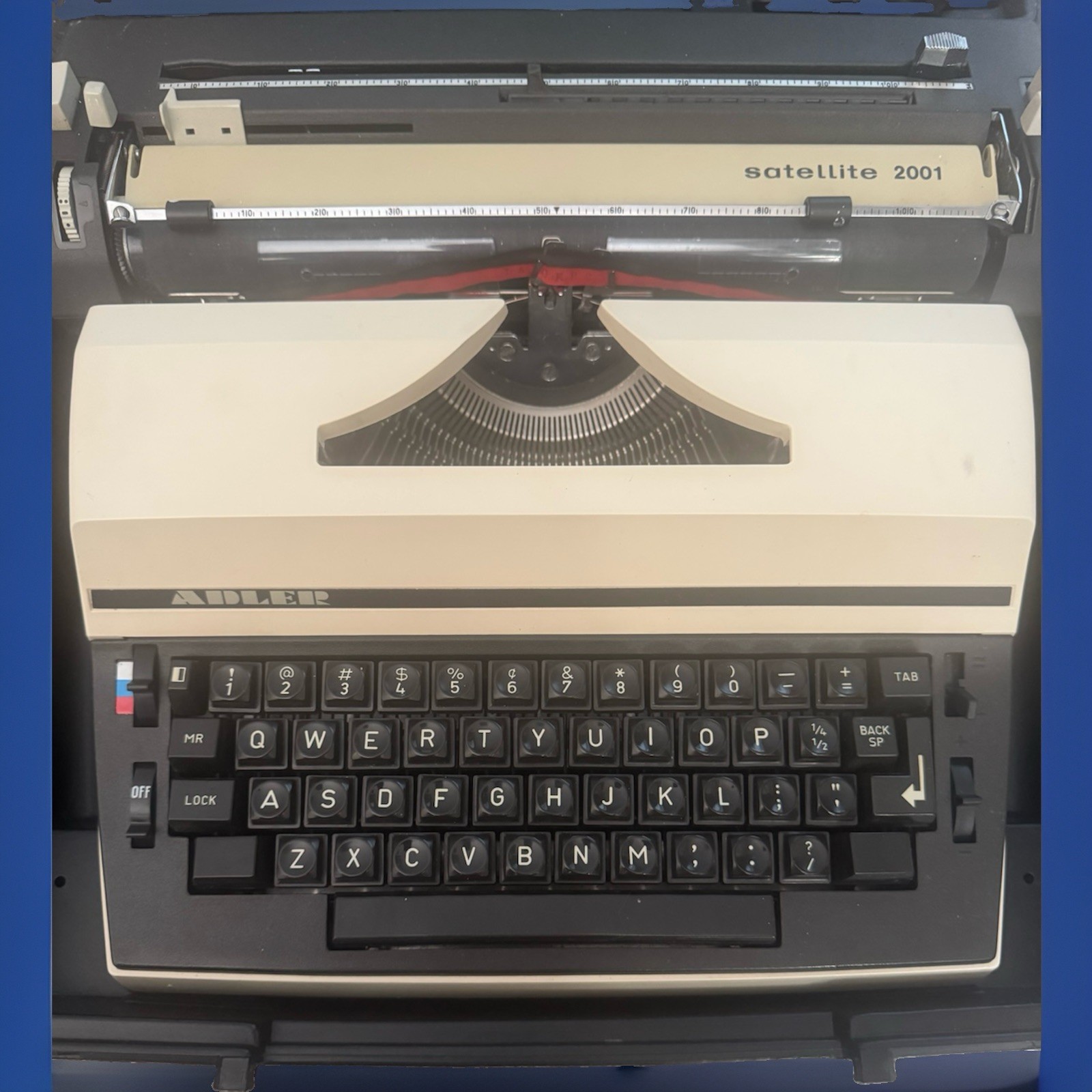 ADLER Satellite 2001 Electric Typewriter TESTED & WORKING