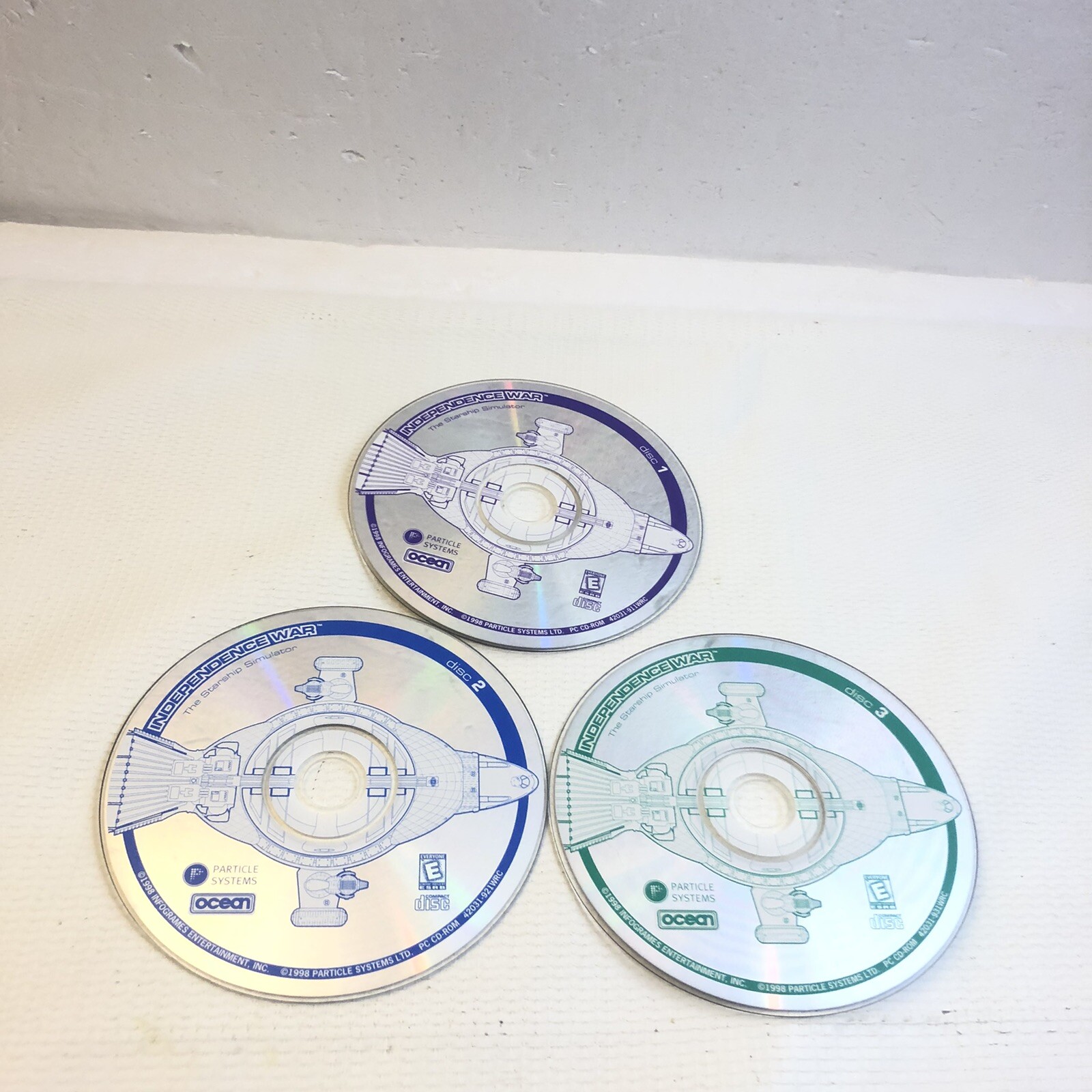 Independence War Starship Flight Simulator 3 Disc CDROM Set PC 1998 Infogrames