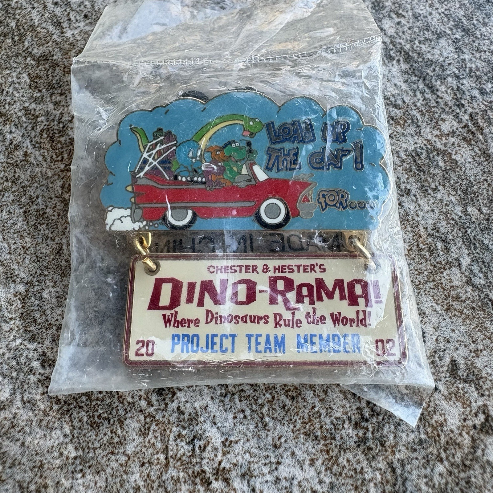 Disney 2002 Chester & Hester’s Dino-Rama Project Team Member Cast Pin Sealed