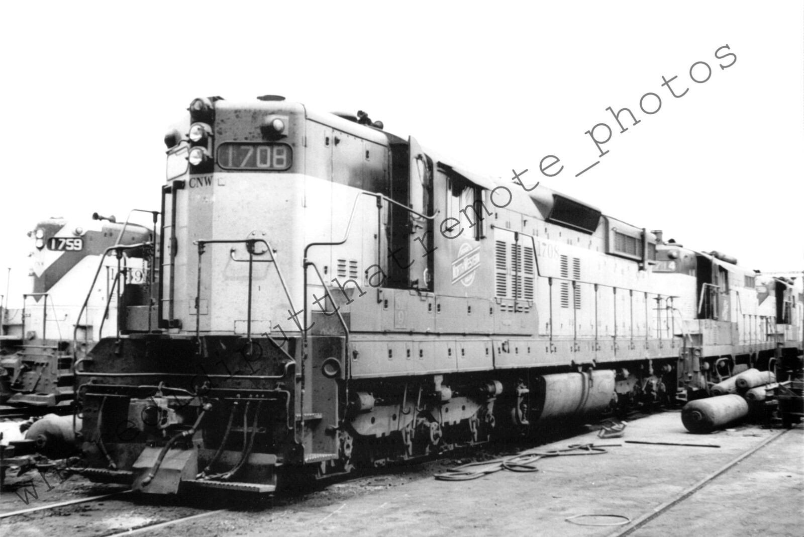 Chicago & North Western CNW 1708 EMD SD9 Proviso ILL 1966 Photo (J4) (YT)