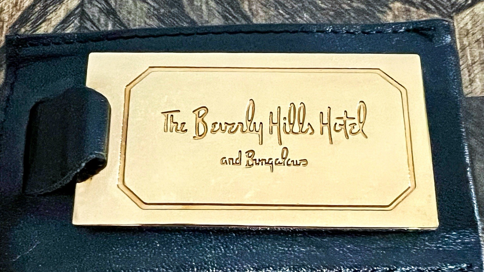 RARE - THE BEVERLY HILLS HOTEL GOLD & BLACK LEATHER SUITCASE TAG - NEVER USED