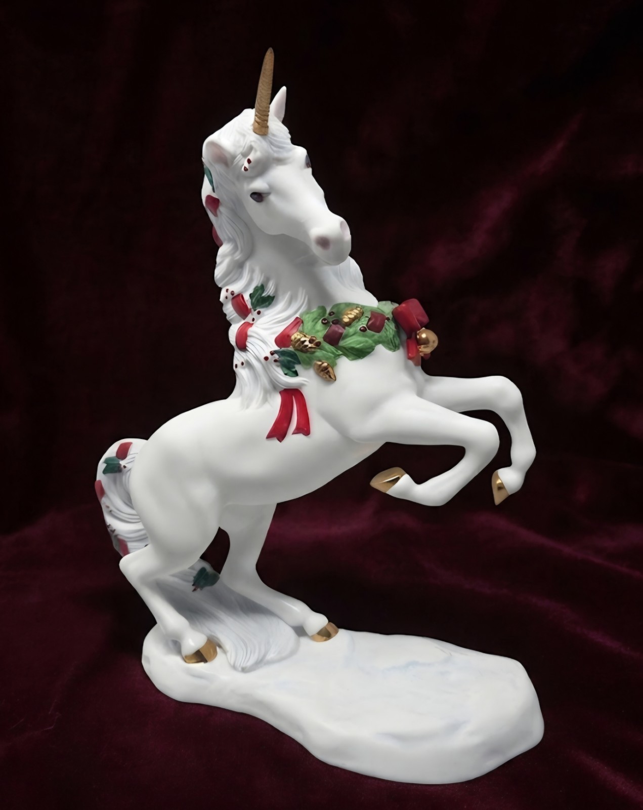 ​Vintage Princeton Gallery Porcelain Christmas Unicorn Figurine Rearing Wreath 