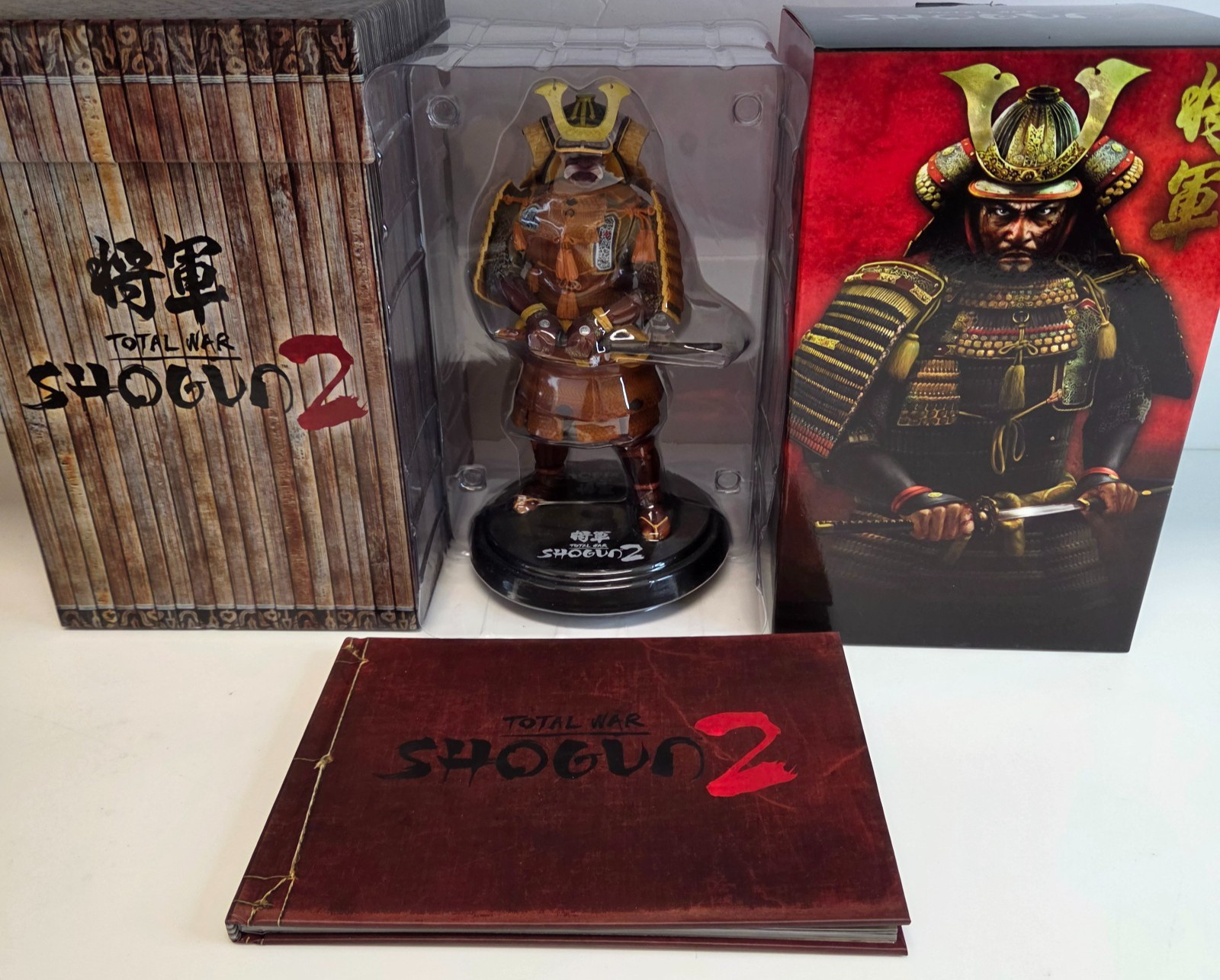 Shogun 2 Total War Collectors Ed. Takeda Shingen Figurine & Art Book *NO GAME*