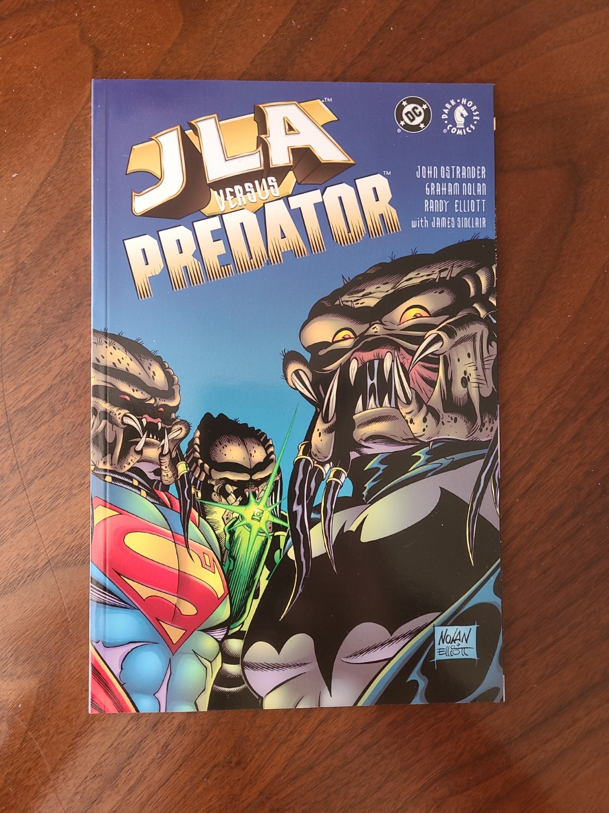 JLA vs Predator #1 NM/VF Prestige 2001 Comic Book