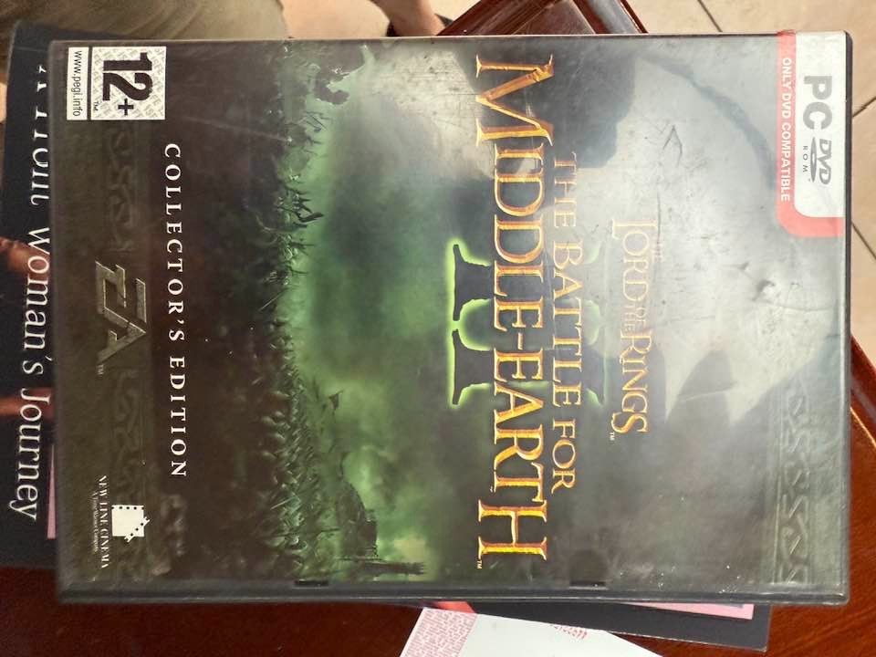 LORD OF THE RINGS- THE BATTLE FOR MIDDLE EARTH II -COLLECTOR\'S EDITION-PC- RARE