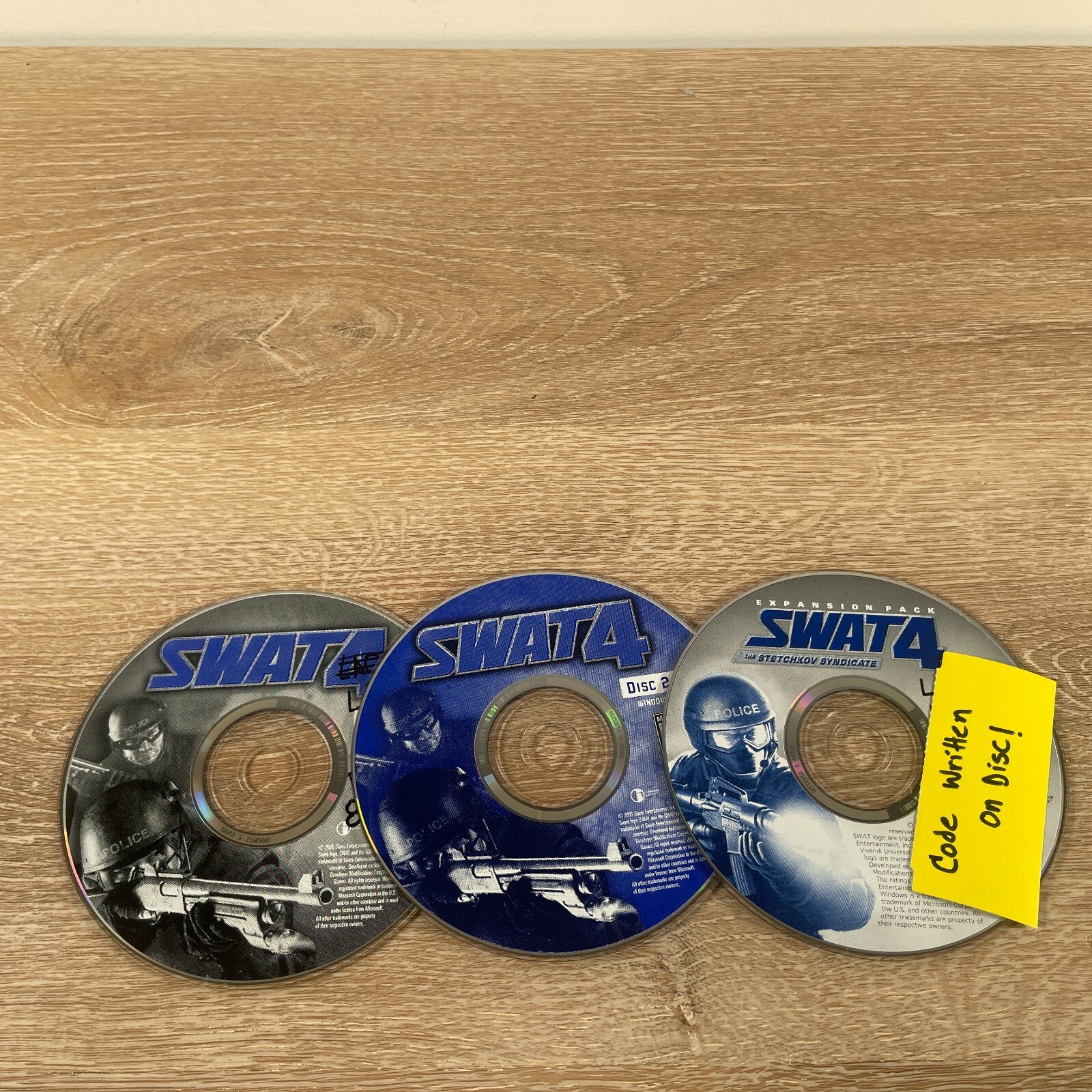 SWAT 4 &The Stetchkov Syndicate (PC) - With Expansion Pack Disc Only w/ Codes
