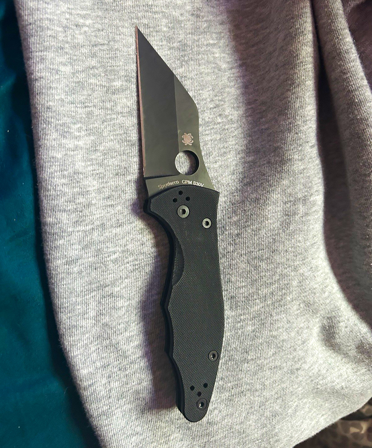 Spyderco Yojimbo 2 CPM S30V Wharncliffe Compression Lock G10 Black Clip