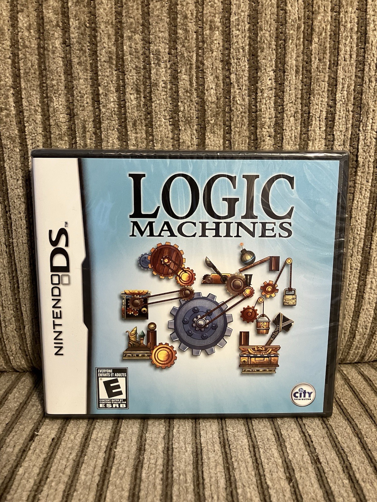Logic Machines Nintendo DS 2010 Edition Complete with Manual New Sealed