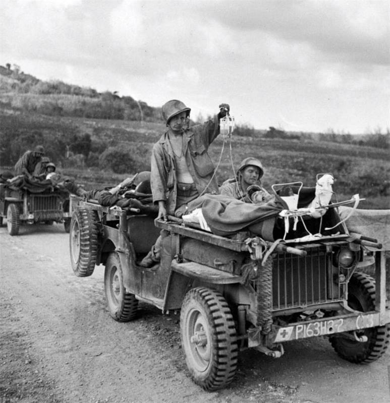 WWII B&W Photo US Soldiers and Wounded on Medic Jeeps Saipan  WW2 / 1158