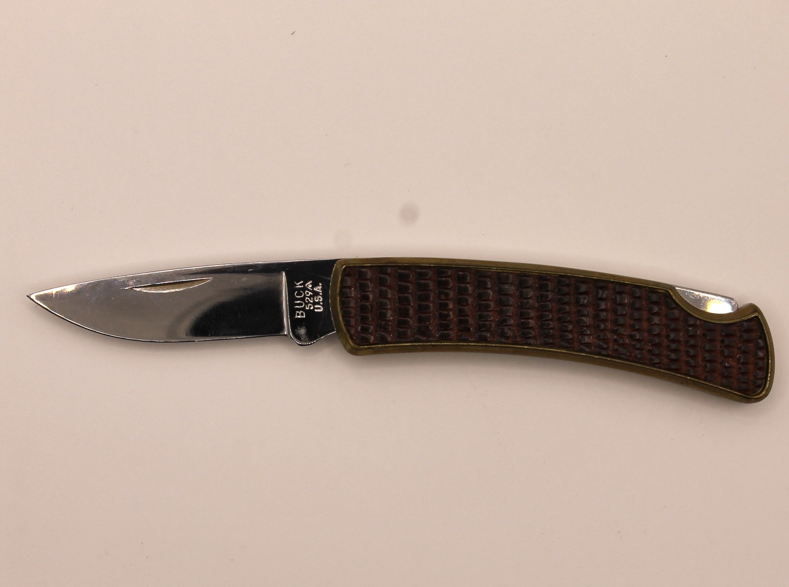 VINTAGE BUCK 529 BUCKSKIN KNIFE NEVER USED