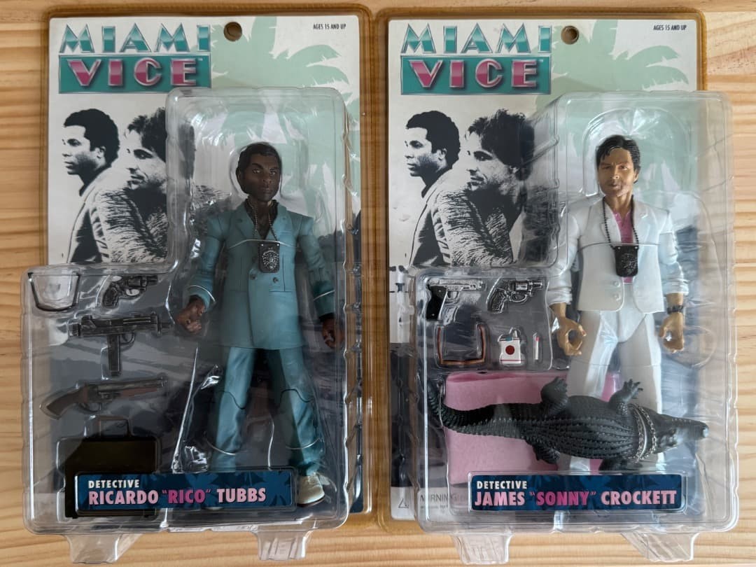 Out of print MEZCO TOY Miami Vice Figure Set Extremely rare, brand new, valuable