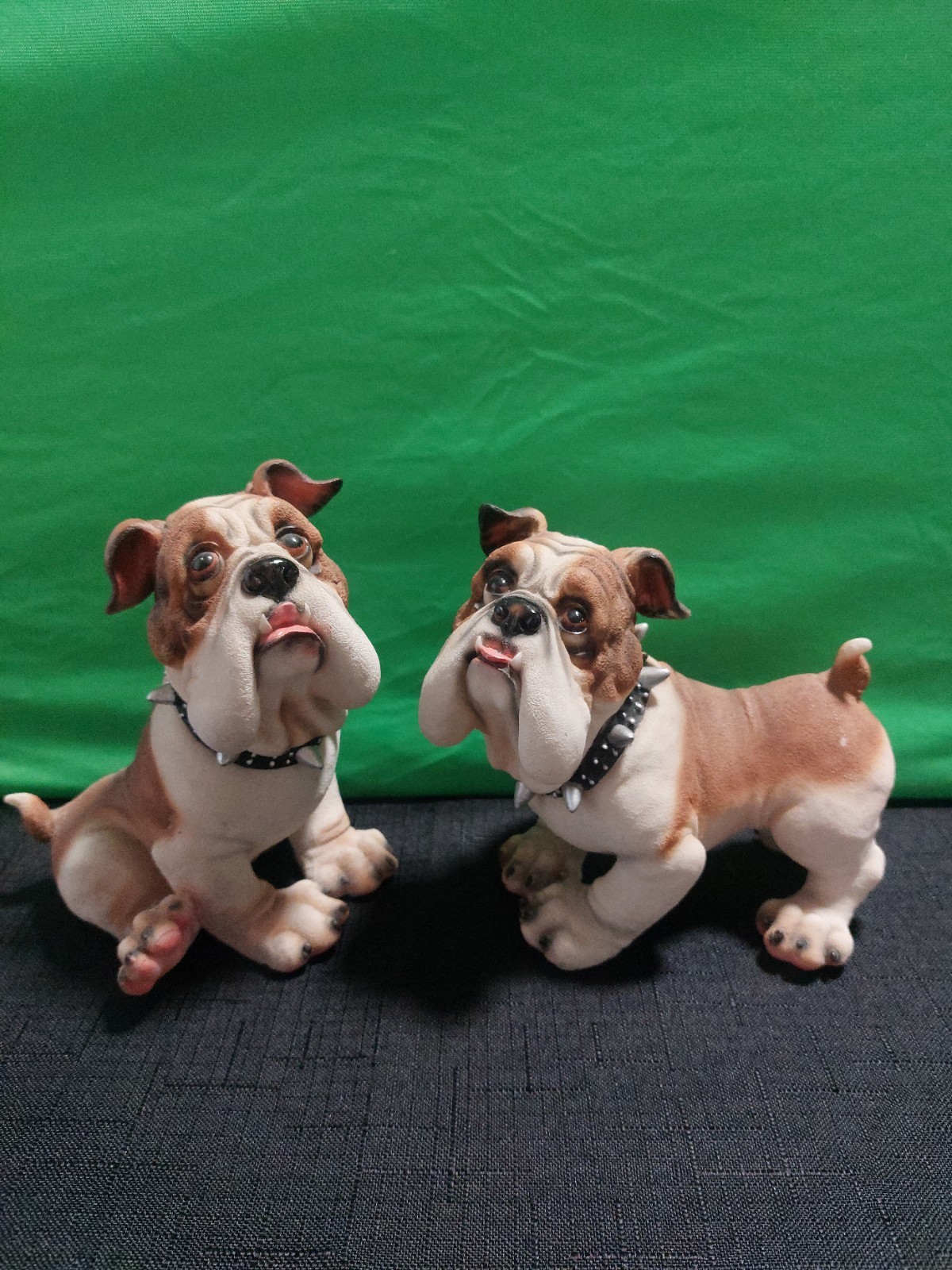 English Bulldog Figurine Ornaments Pair Resin Collectable Sculptures 