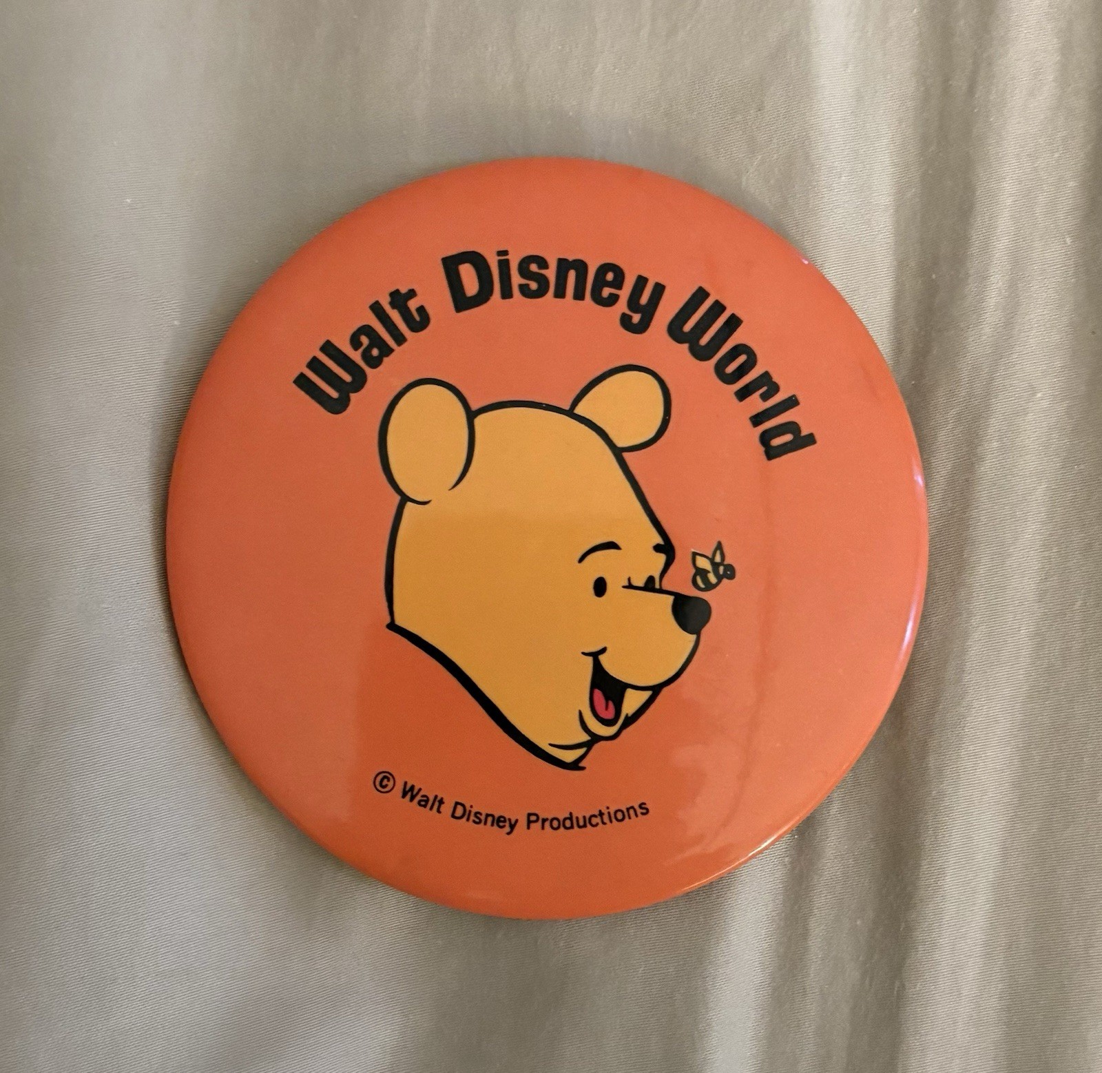 Vintage Walt Disney World Winnie The Pooh Button Pin Back 