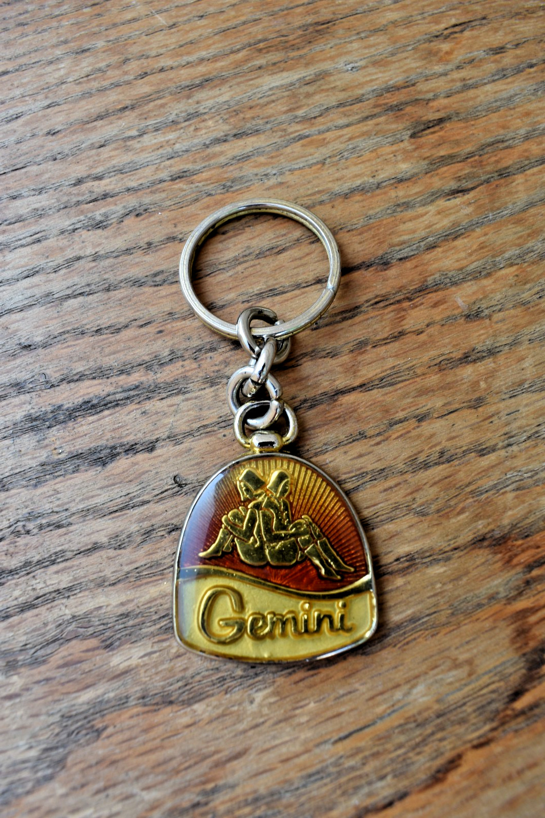 Vtg Gemini Key Chain Zodiac Sign Horoscope Astrology Birthday