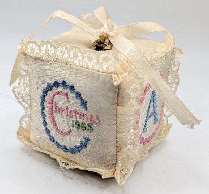Vintage 1985 Baby\'s 1st Christmas Musical Satin Cube Ornament Wind-Up Music Box