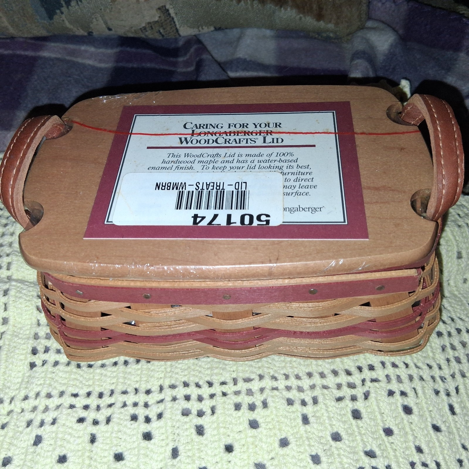 2002 LONGABERGER TREAT BASKET W/ CLOTH LINER EUC