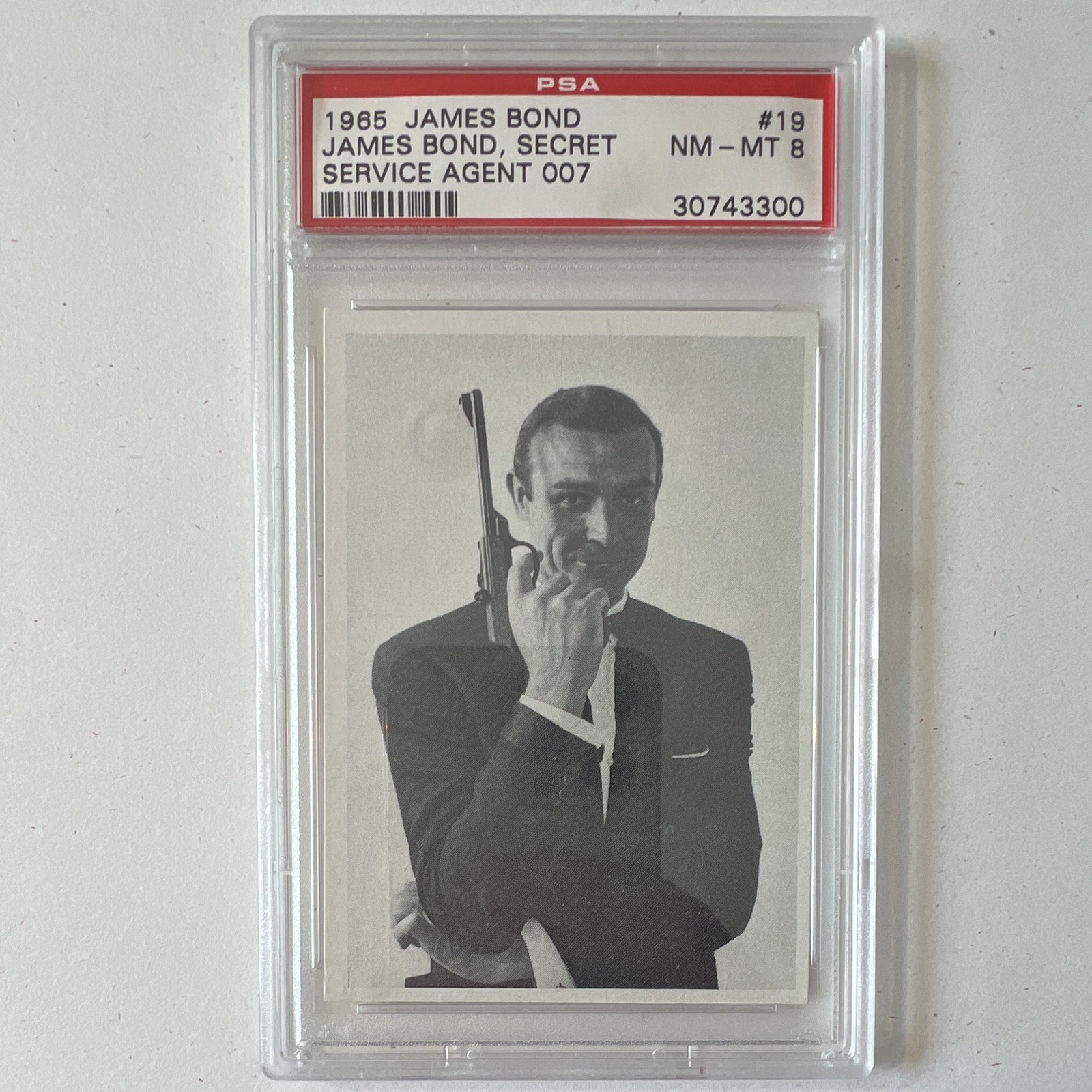 1965 James Bond Secret Service Agent 007 #19 Sean Connery PSA 8