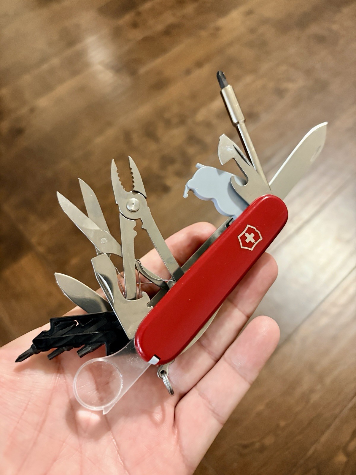 Ultra Rare - Victorinox Cybtertool LITE In EXCELLENT Condition 